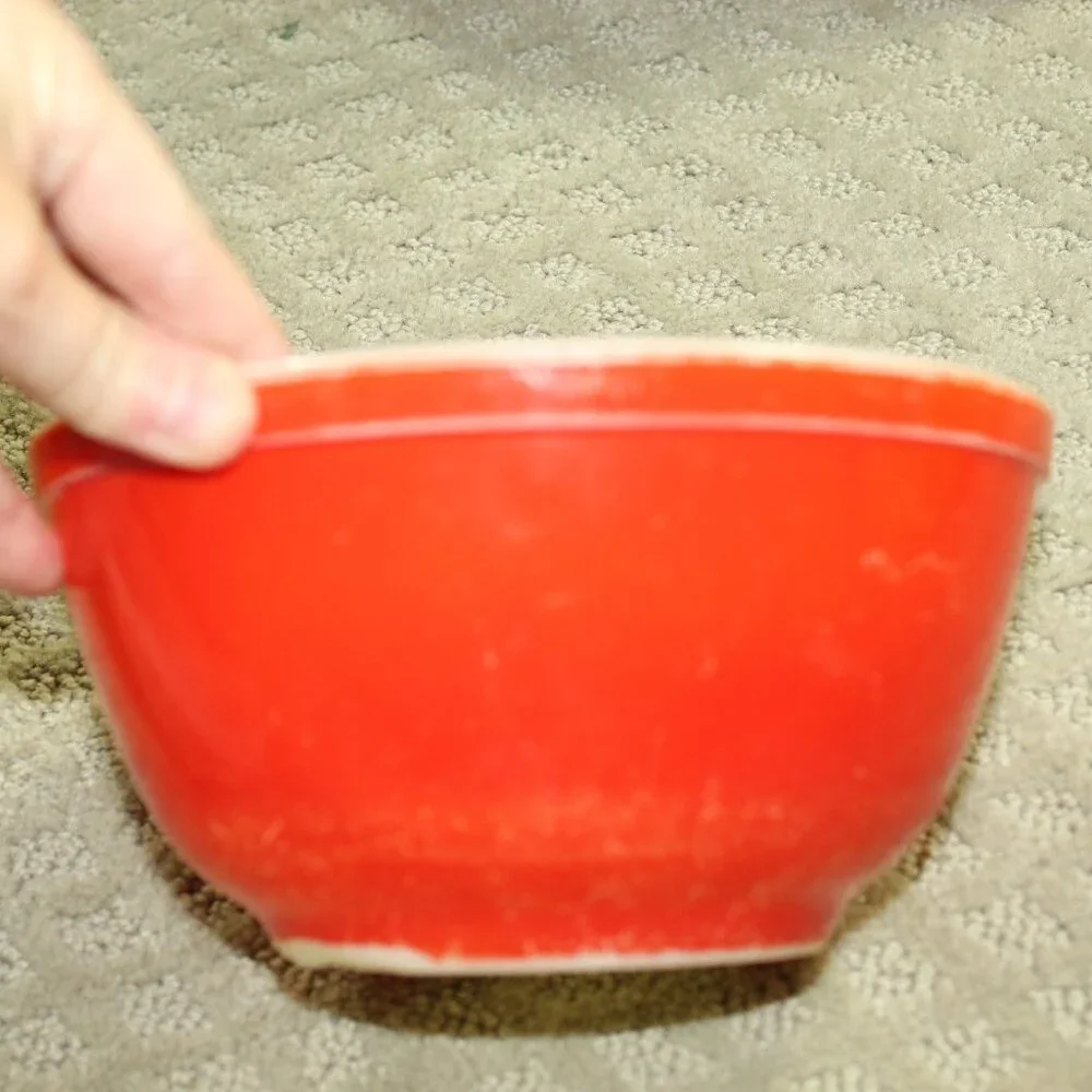Vintage PYREX Nesting Mixing Bowls Red #402 and Yellow #403 Set of 2